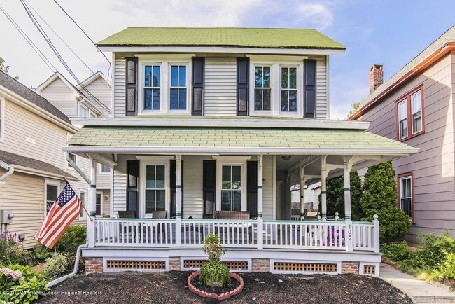 Primary Photo - 105 Webb Ave