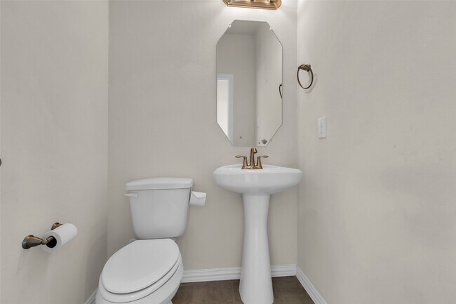 Building Photo - 13313 Suntail Ct