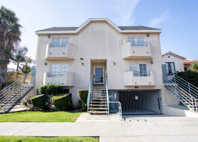 Building Photo - 1441 S Bedford St