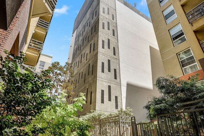 Building Photo - 1225 Island Ave