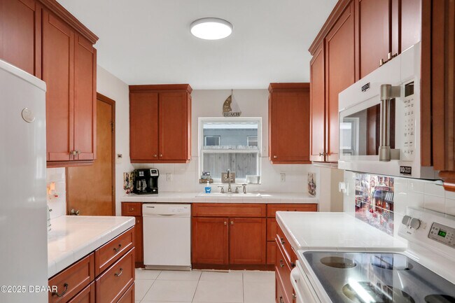 Building Photo - 44 Capistrano Dr
