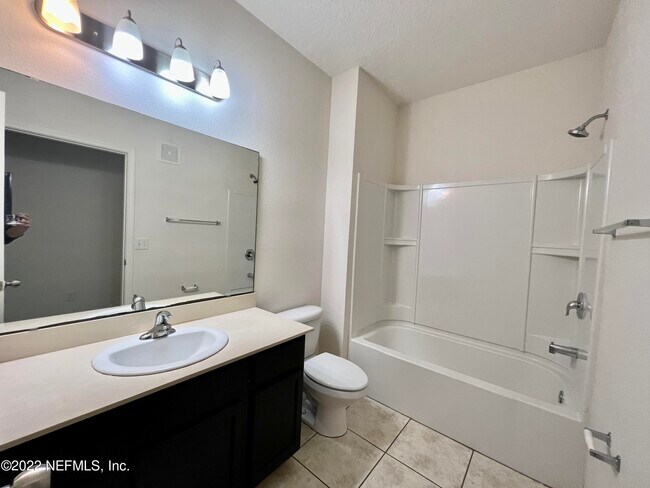 Building Photo - 4990 Key Lime Dr