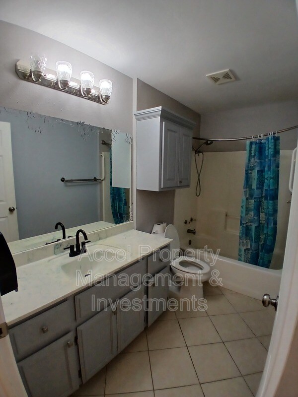 Building Photo - 3601 Mina De Oro