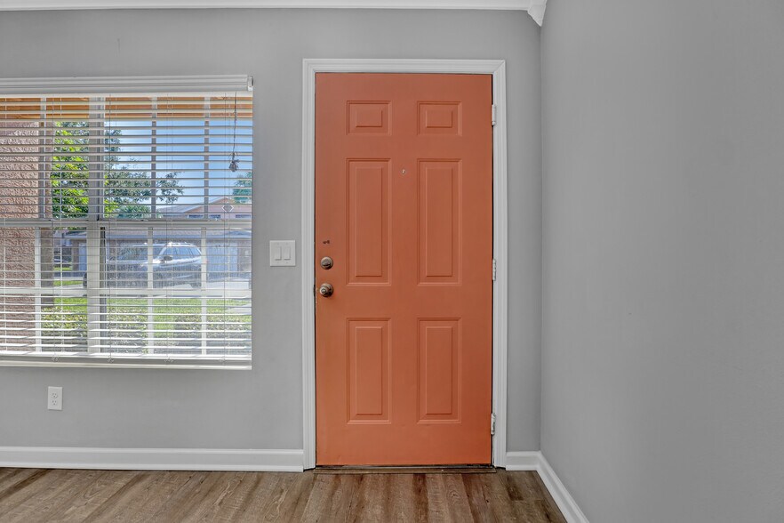 Building Photo - 1841 Long Iron Dr