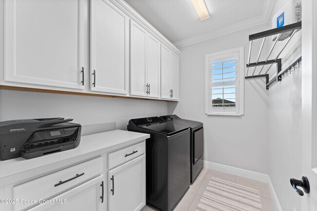 Building Photo - 8215 Millbrook Ave