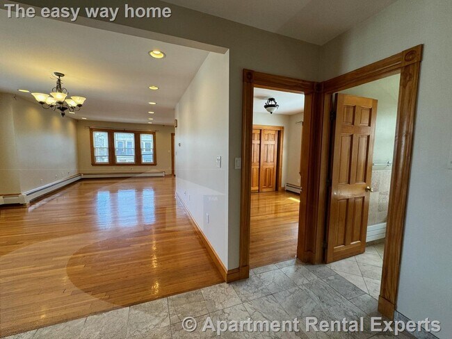 Building Photo - 14 Melville Rd