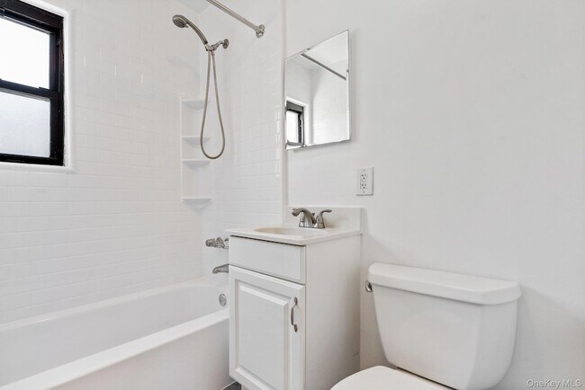 Building Photo - 65 W Broadway