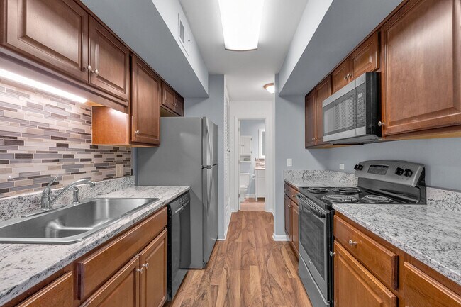 Building Photo - 520 Shorely Dr