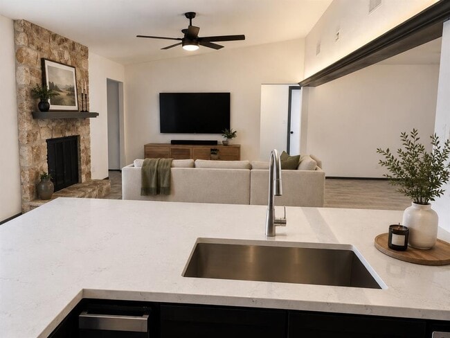 Building Photo - 12014 Wycliff Ln