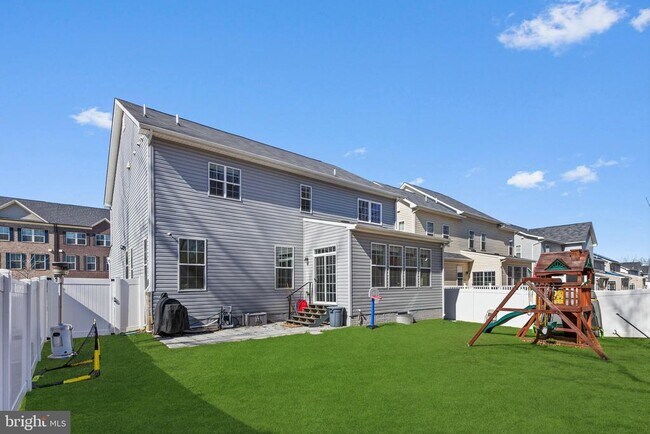 Building Photo - 16414 Tortola Dr