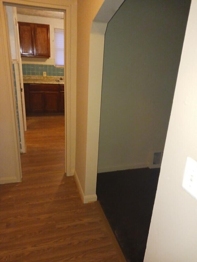 Building Photo - 3364 Ewald Cir