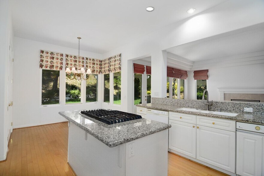 Building Photo - 25339 Prado De Los Arboles