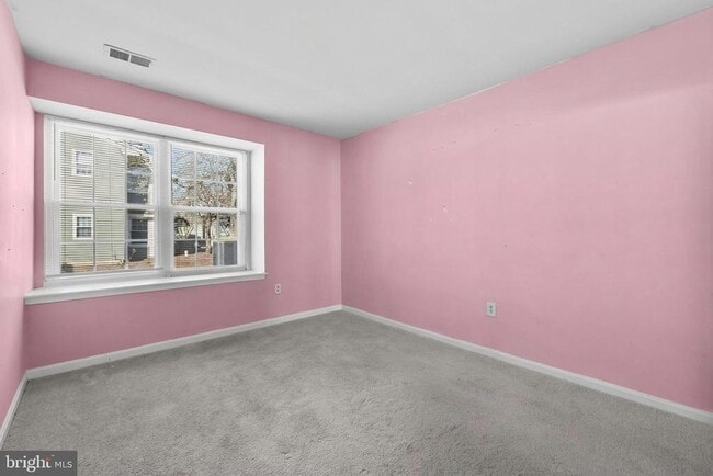 Building Photo - 8630 Beekman Pl