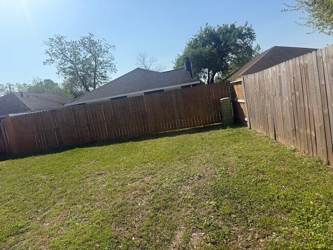 Building Photo - 3114 Clear Wing Ct