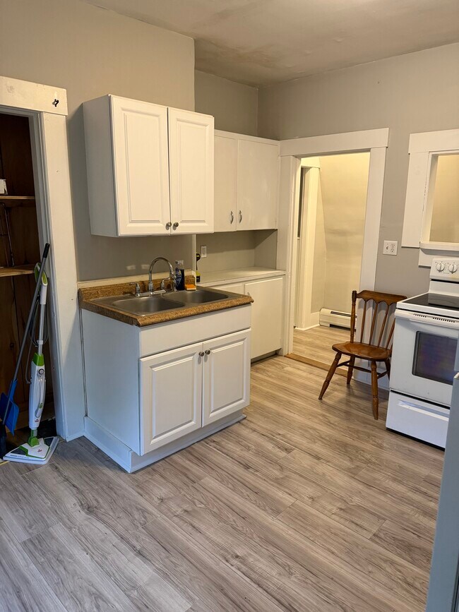 Building Photo - 60 Summer St