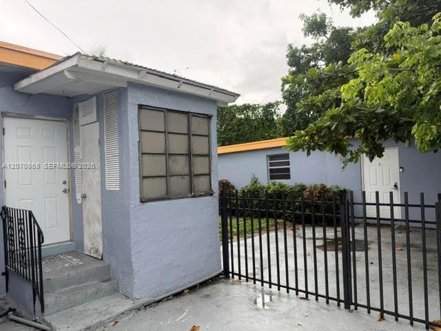 Building Photo - 1060 NW 116th St