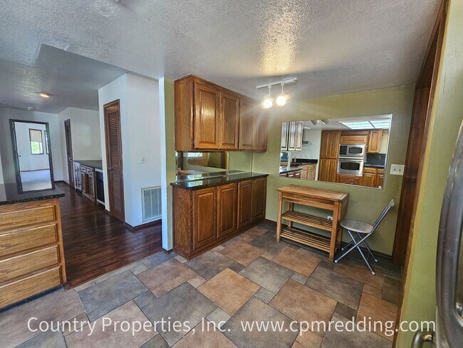 Building Photo - Stunning House with a Pool in West Redding Coming Available in August!