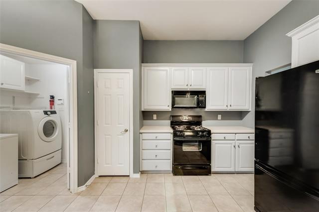 Building Photo - 4403 New Meadow Dr