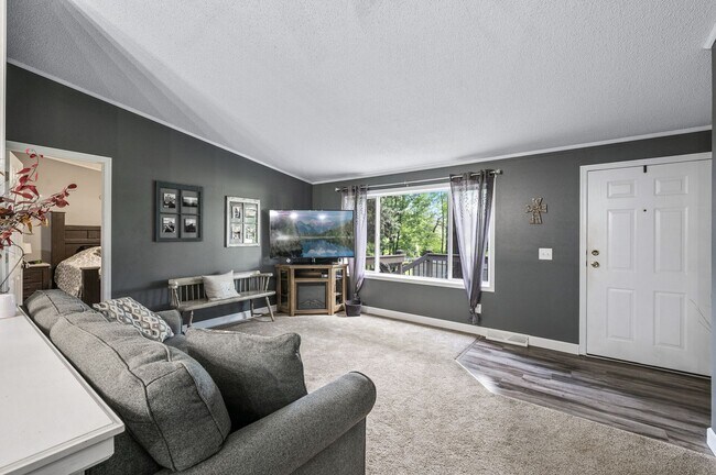 Building Photo - Stunning Rambler on Acreage with Lake Shor...