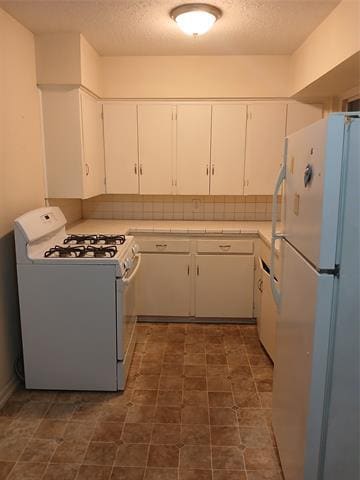 Building Photo - 3015 Avon St