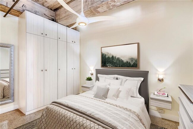 Building Photo - 710 Colorado St