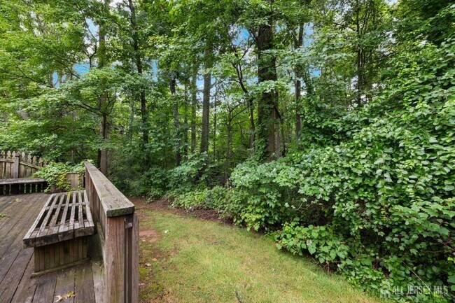 Building Photo - 1609 Mulberry Ct