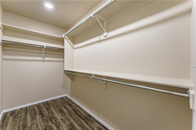 Building Photo - 1008 Vista St