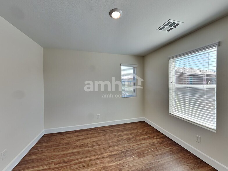 Building Photo - 9259 Baylee Bay Ct