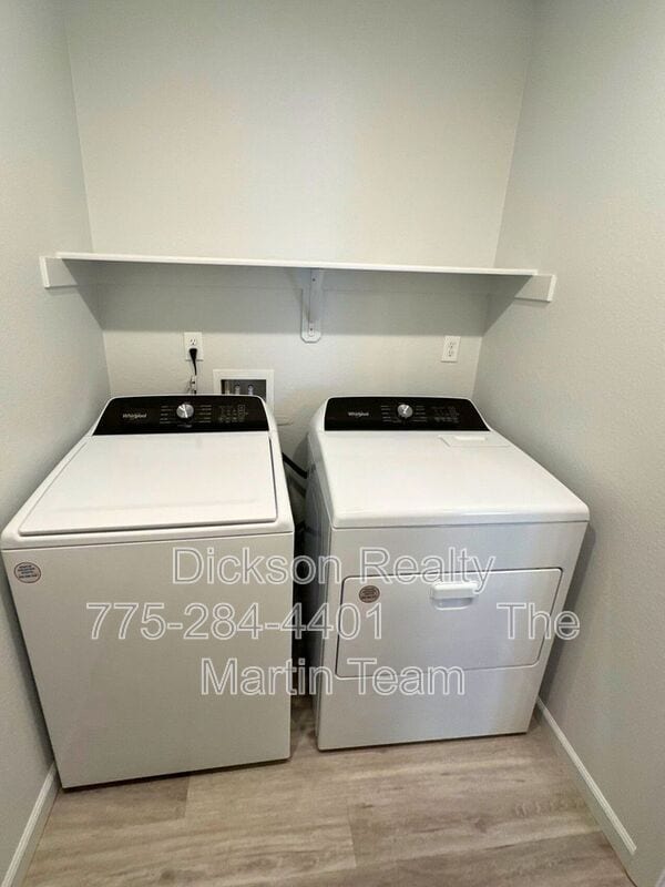 Building Photo - 501 Paradise Vly Rd