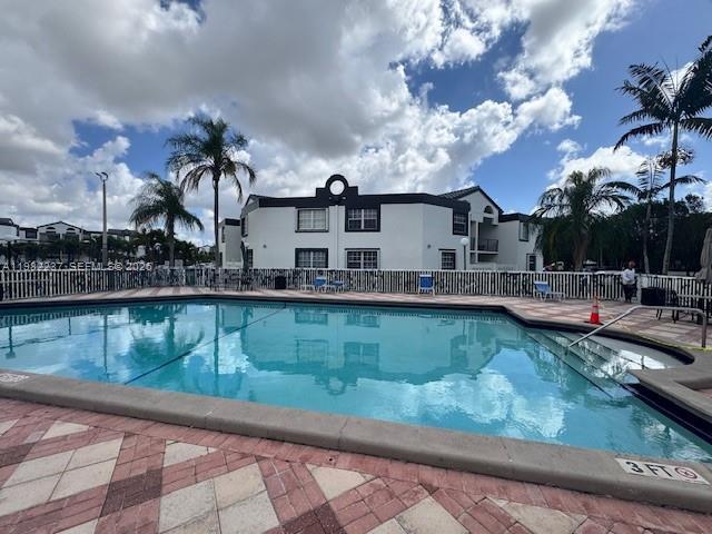 Building Photo - 9715 Fontainebleau Blvd