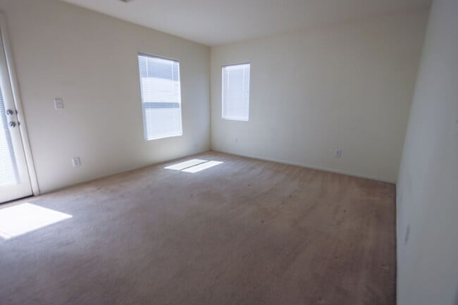 Building Photo - 9440 Crimson Sky St