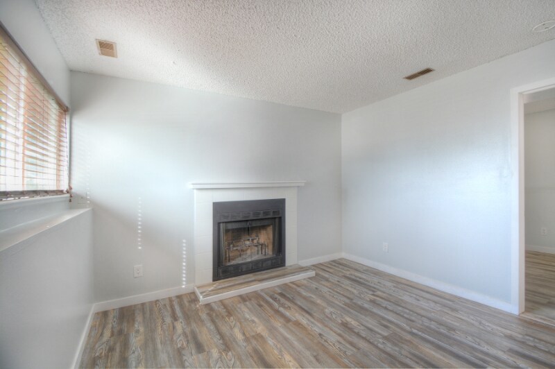 Building Photo - 5550 Montgomery Terrace