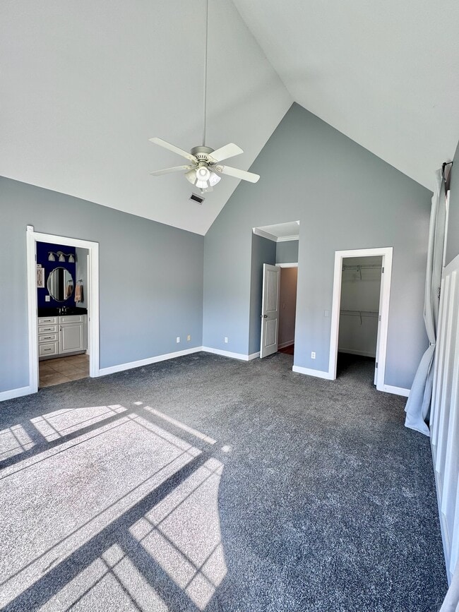 Building Photo - 214 Southern Winds Dr