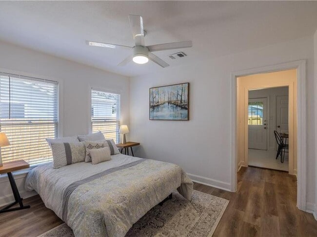 Building Photo - 906 Capitol Ct