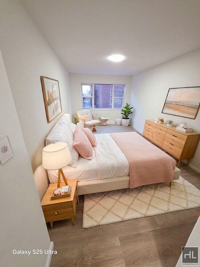 Building Photo - 110-31-110-72 72nd Dr