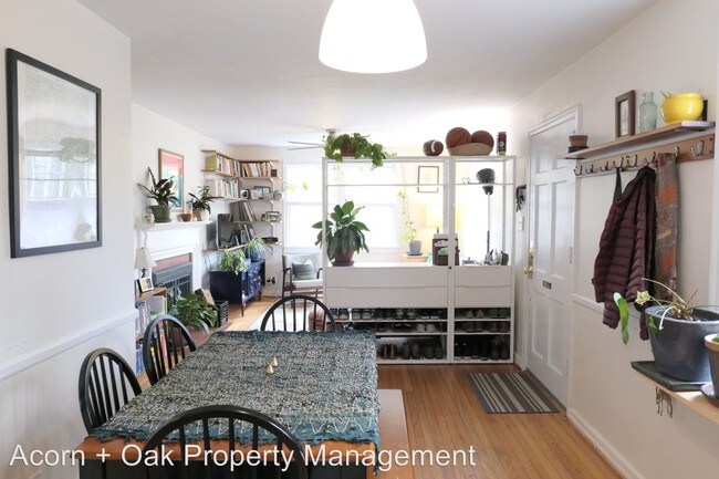 Building Photo - 3 br, 1 bath House - 1014 W Lakewood Ave
