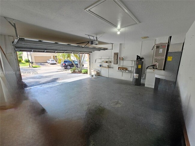 Building Photo - 4279 Greenbriar Ln