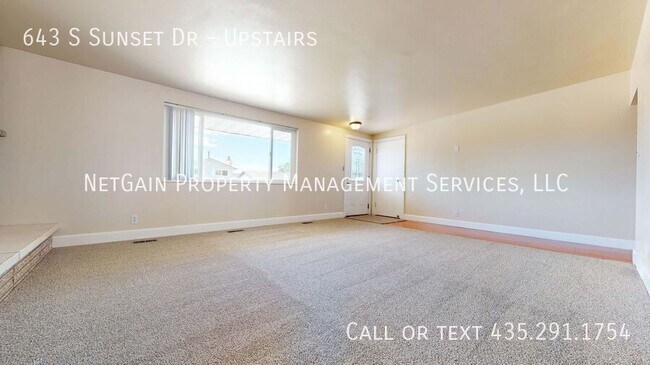 Building Photo - 643 S Sunset Dr