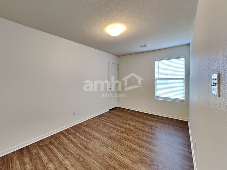 Building Photo - 18514 Inwood Elm Cir