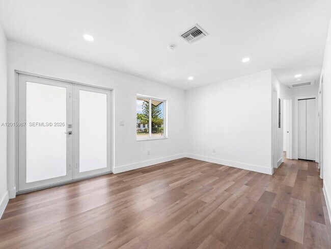 Building Photo - 10530 SW 146th St