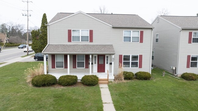 Building Photo - 925 Burcham Dr