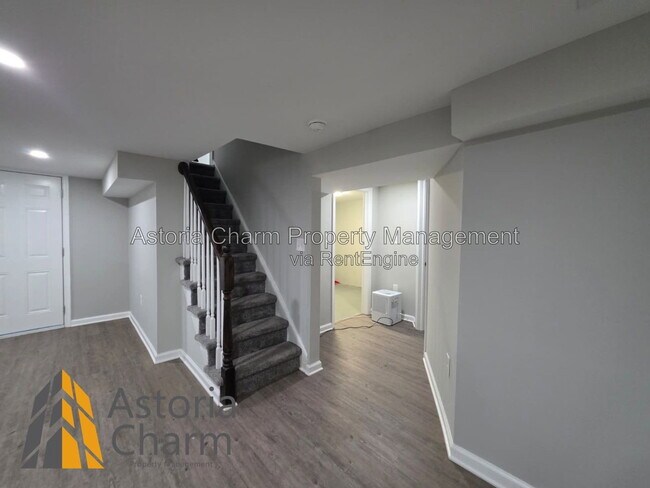 Building Photo - 3909 Fleetwood Ave