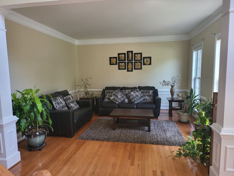 Building Photo - 25794 Rawley Springs Dr