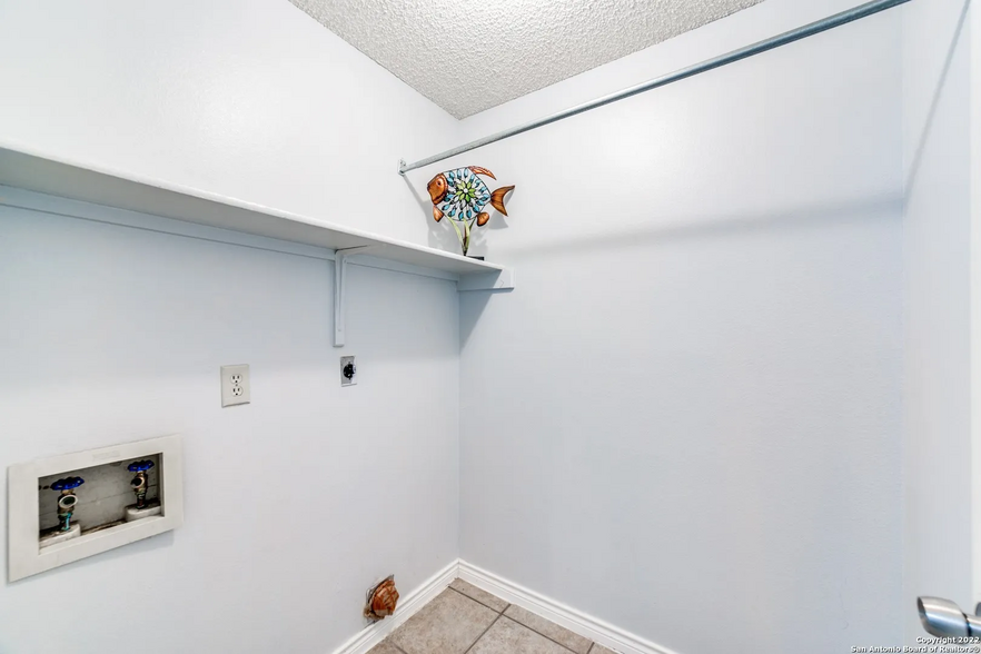 Building Photo - 7921 Santa Catalina