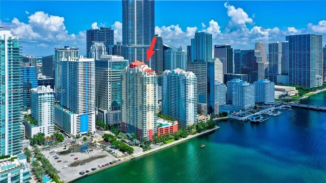 Building Photo - 1155 Brickell Bay Dr