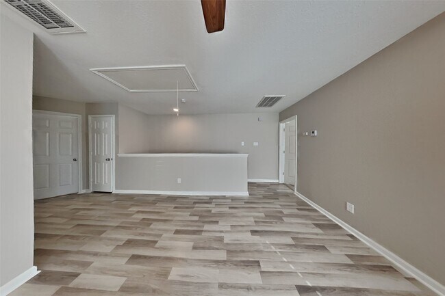 Building Photo - 18502 Fair Grange Ln