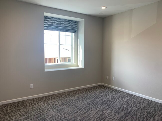 Building Photo - 782 Stickney Way