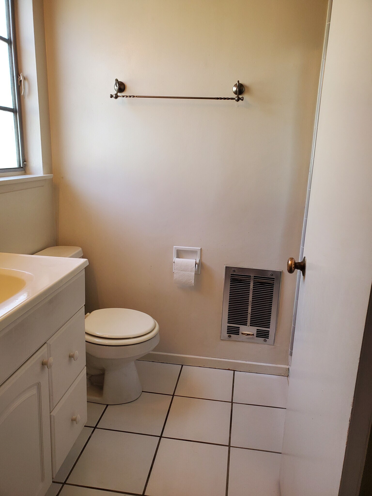 Building Photo - 237 Spring St