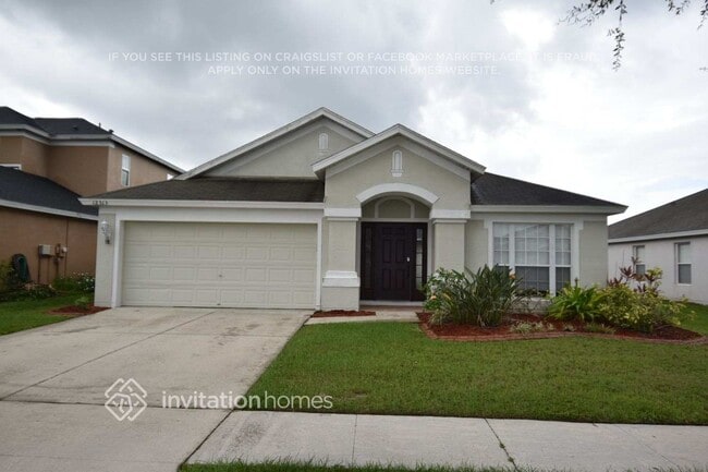 Building Photo - 12313 Cedarfield Dr