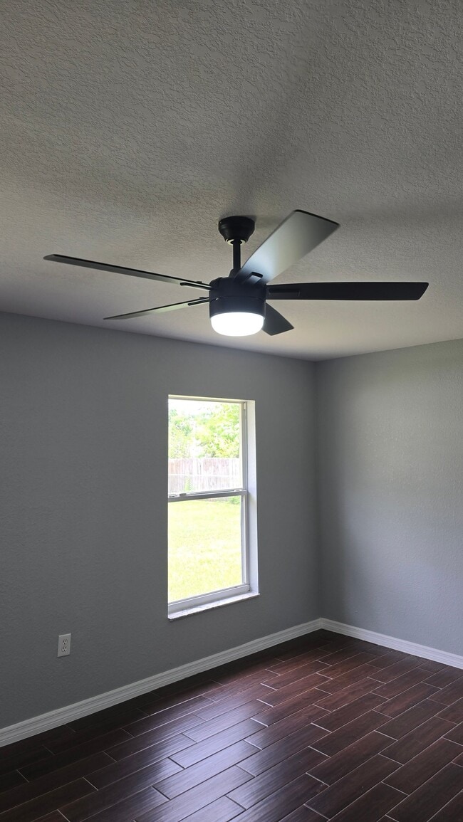 Building Photo - 7704 Canterbury Cir